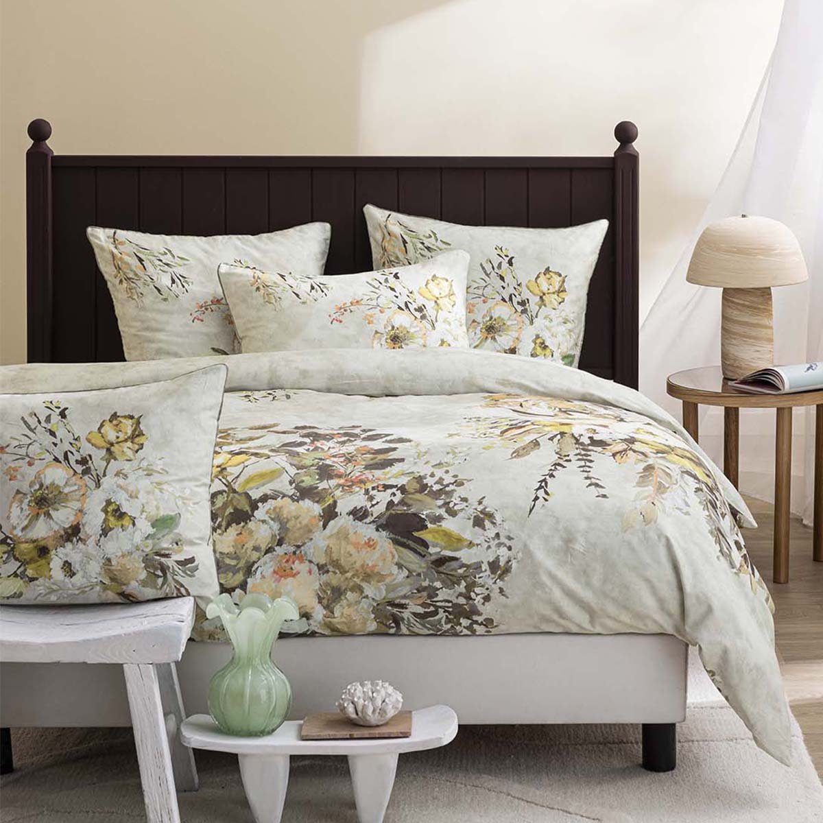 Taie d'oreiller imprimée en satin de coton, MARGARETTA beige, DESIGNERS GUILD