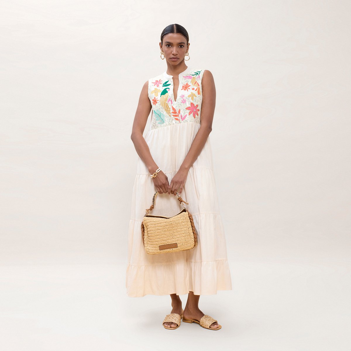Robe longue fluide brodée à col mao ecru, LOLA CASADEMUNT