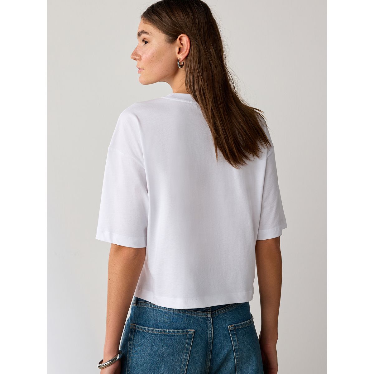 T-shirt orné de fleurs 3d à manches courtes blanc, NEXT