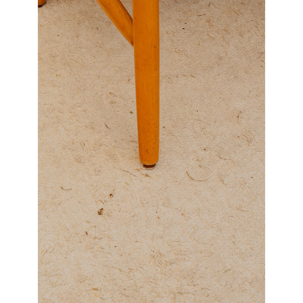 Lot de 4 chaises en bois Claude N°1542 - Bon état bois clair, DEBONGOUT