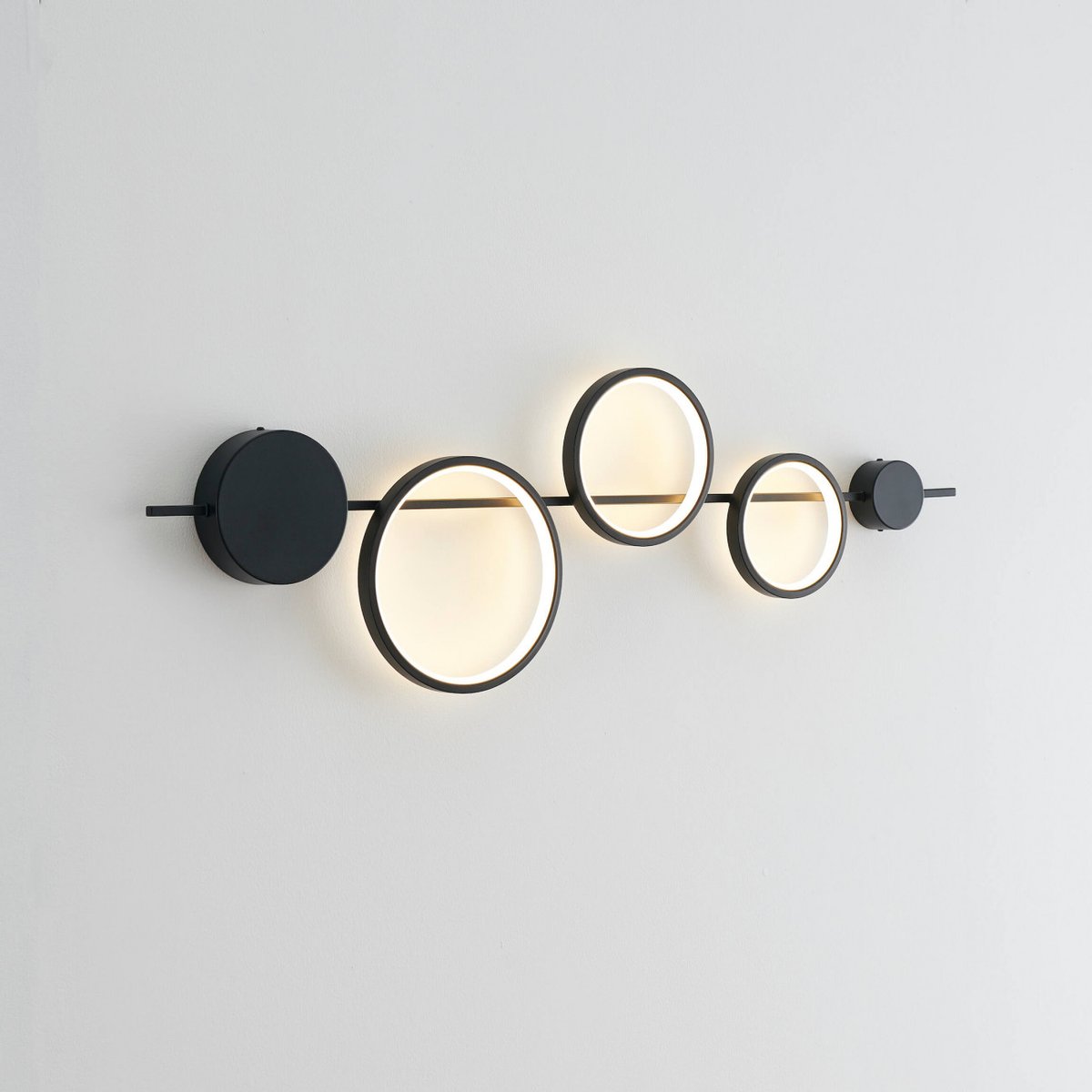 Applique moderne et décorative - SARETTI noir, KOSILUM