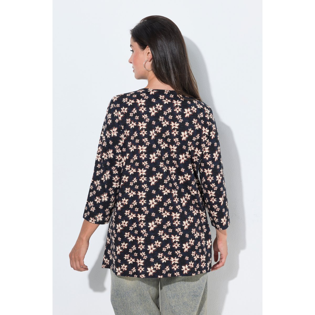T-shirt à fleurs, plis fantaisie marine, ULLA POPKEN