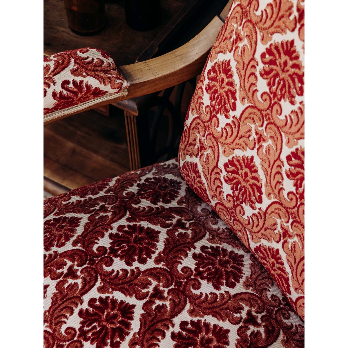 Fauteuil bordeaux au style Louis XV Ernest N°1061 - Bon état rouge, DEBONGOUT