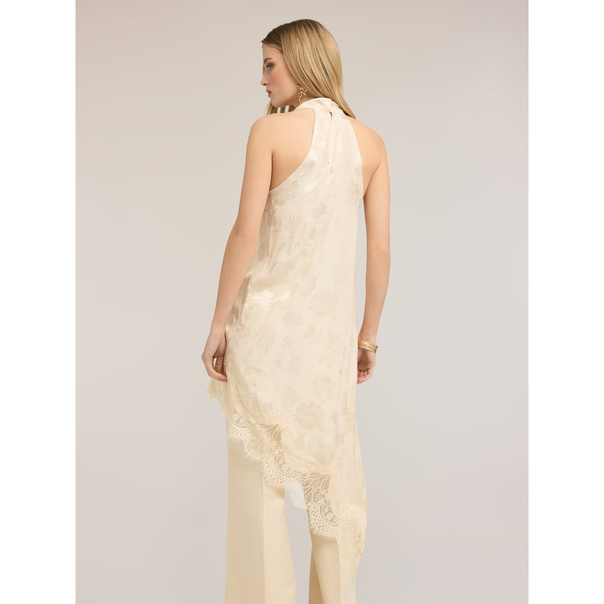 Robe asymétrique avec drapé beige, MOTIVI