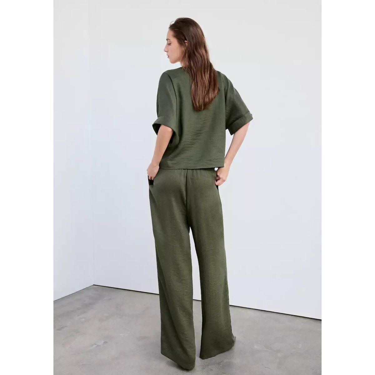 Pantalon fluide texturé vert, MANGO