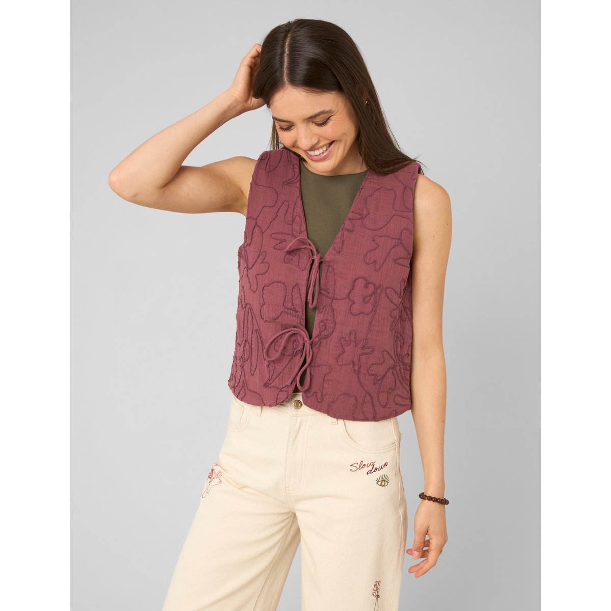 Veste sans manches pourpre, BZB