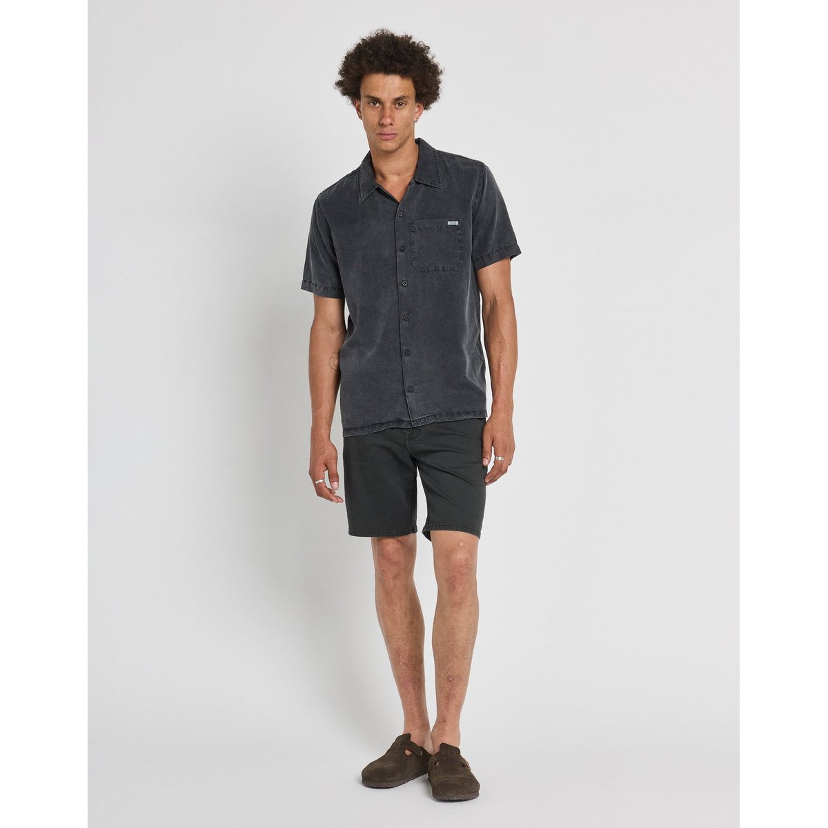 SHORT CHINO noir, PULLIN