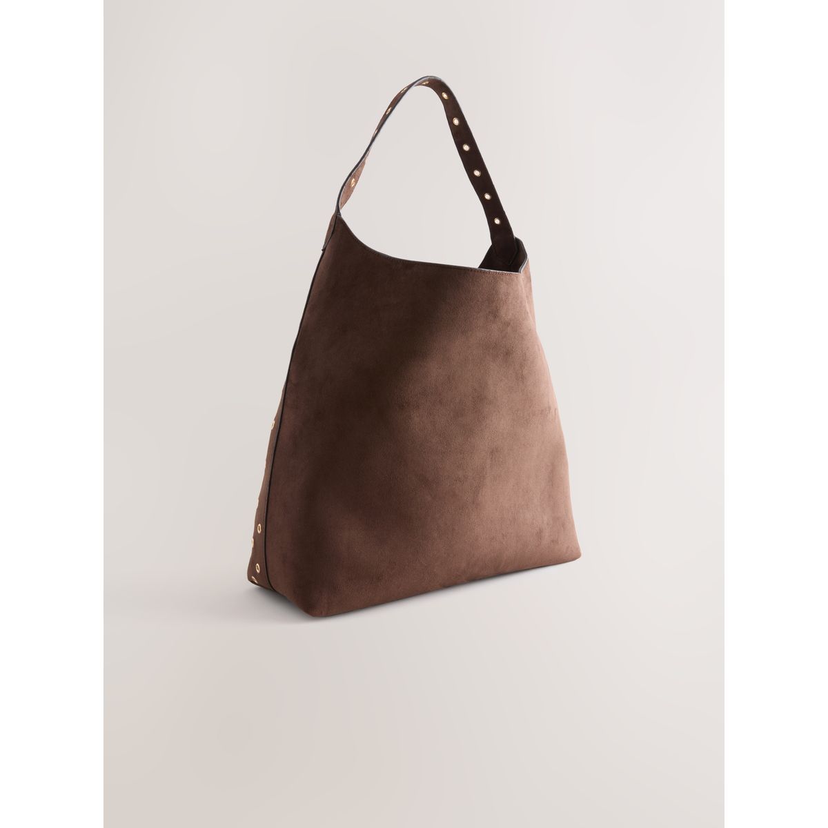 Sac souple à bandoulière en daim synthétique marron chocolat, NEXT