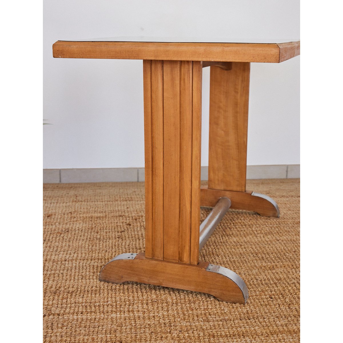 Table à manger bistro en formica Denise N°1173 - Bon état bois clair, DEBONGOUT