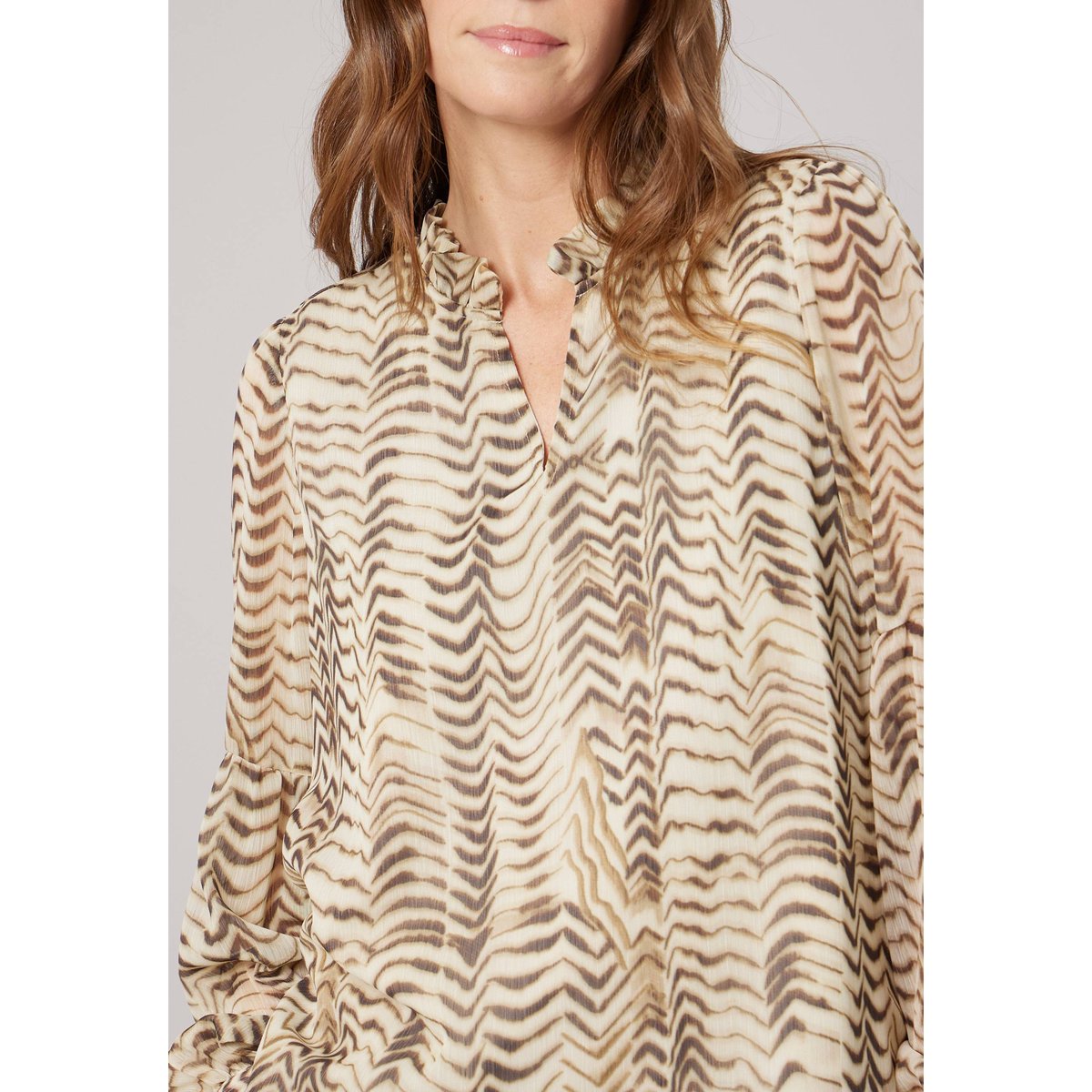 Blouse femme imprimée à col volanté AVILA cream, DEELUXE