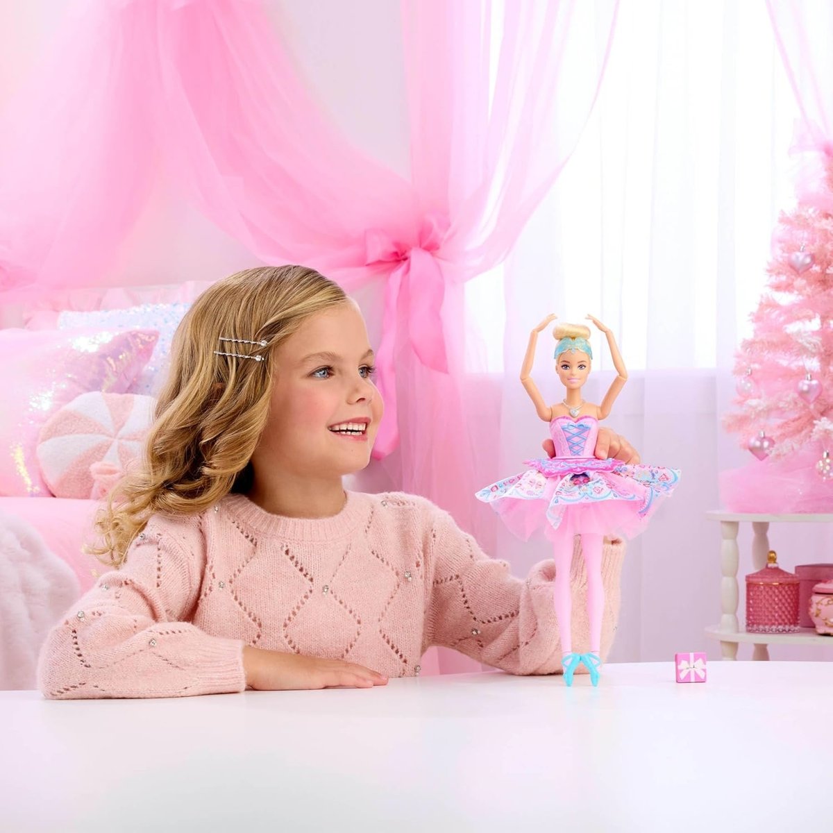 Casse-noisettePoupée Clara multicolore, MATTEL