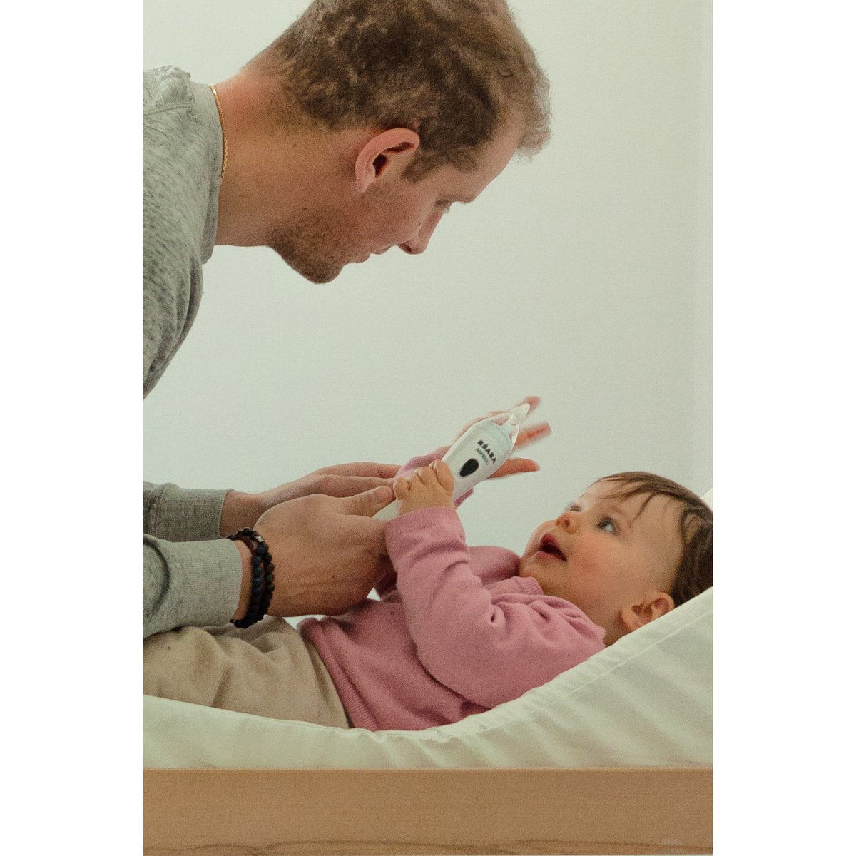 Mouche-bébé électrique nomade Aspidoo blanc, BEABA
