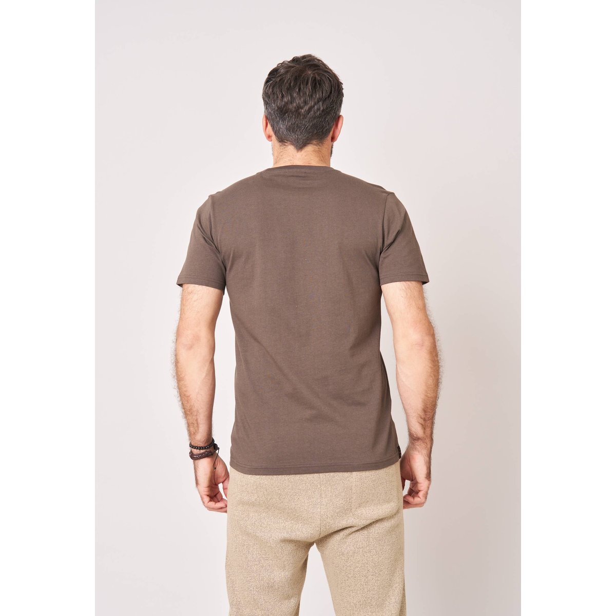 T-shirt regular homme en 100% coton imprimé ours sur canapé YOREK espresso, DEELUXE