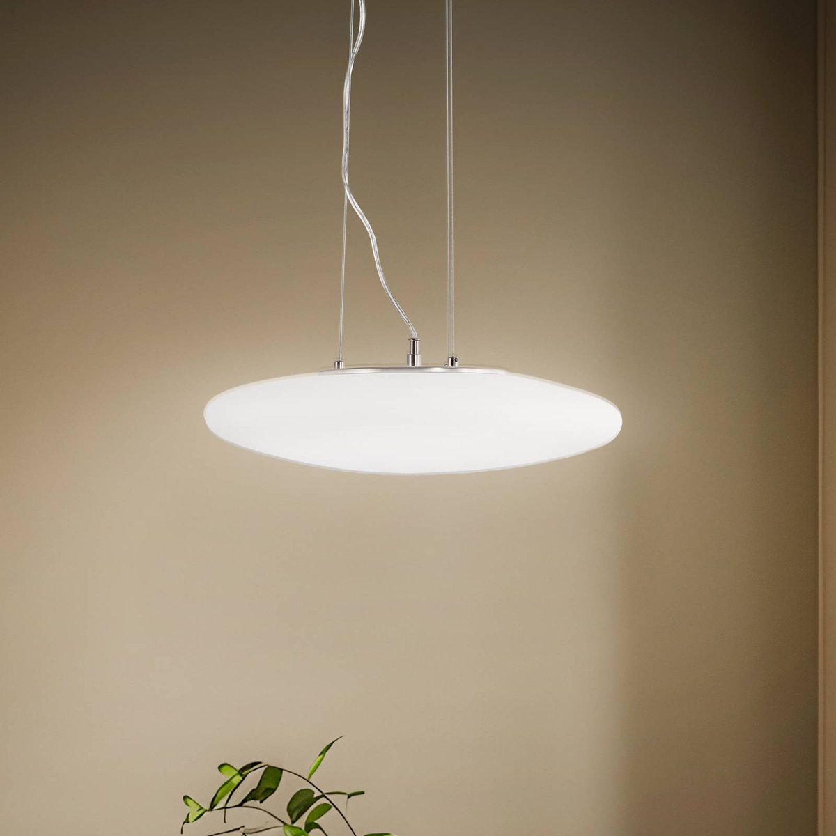 Suspension en verre moderneLED, Gunda blanc opale, chrome, nickel satiné, LINDBY