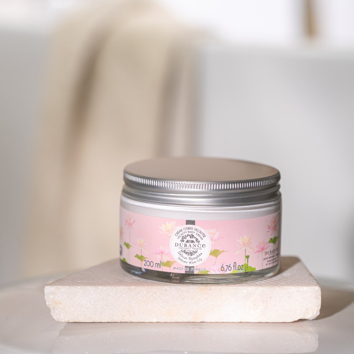Crème corps veloutée DÉLICAT NYMPHÉA couleur unique, DURANCE