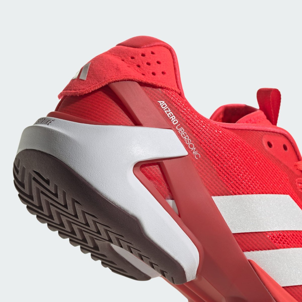 Chaussure De Tennis Adizero Ubersonic 5 Chaussure De Tennis Adizero Ubersonic 5 lucid red / zero metalic / aurora ruby, adidas Performance