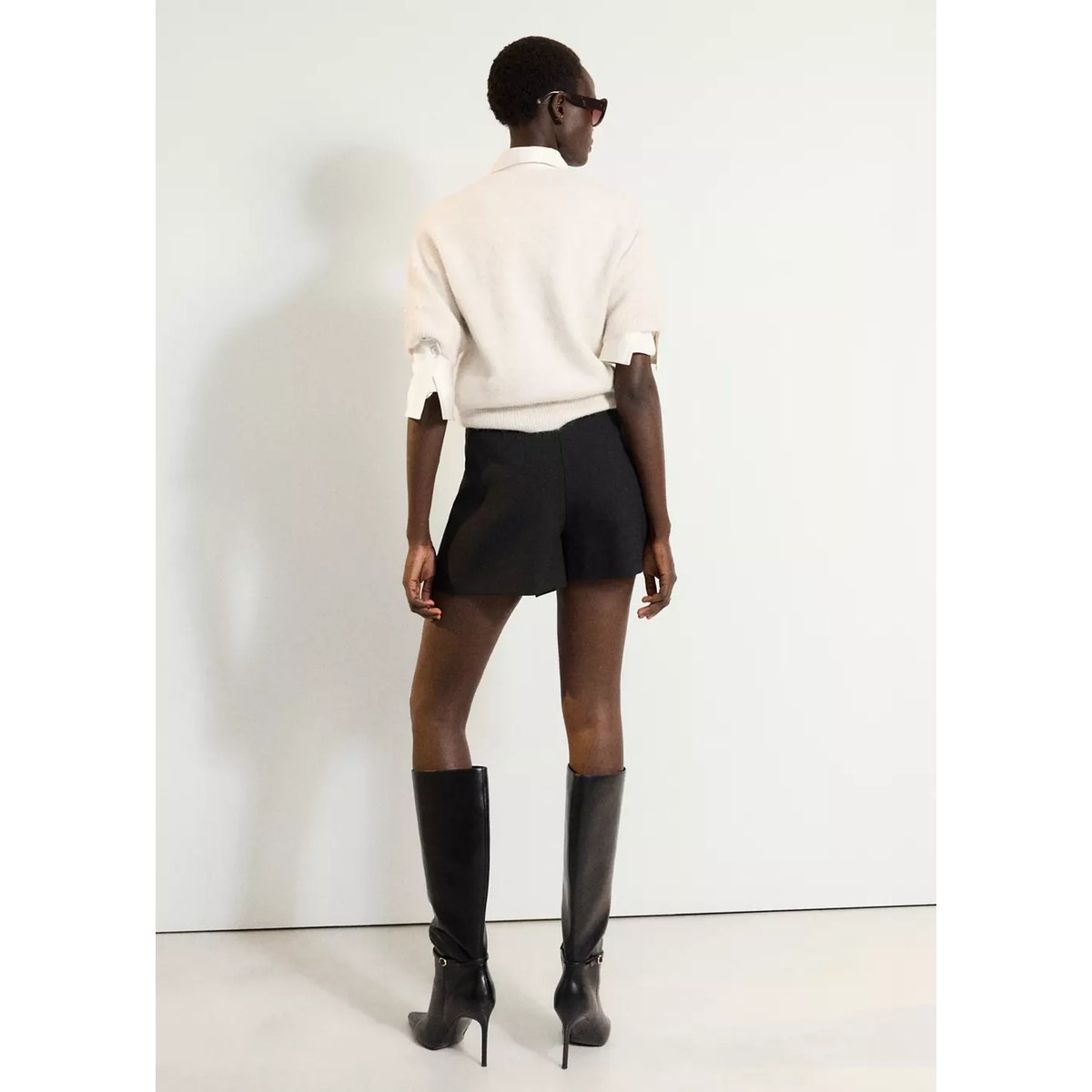 Pull à manches courtes avec perles écru, MANGO