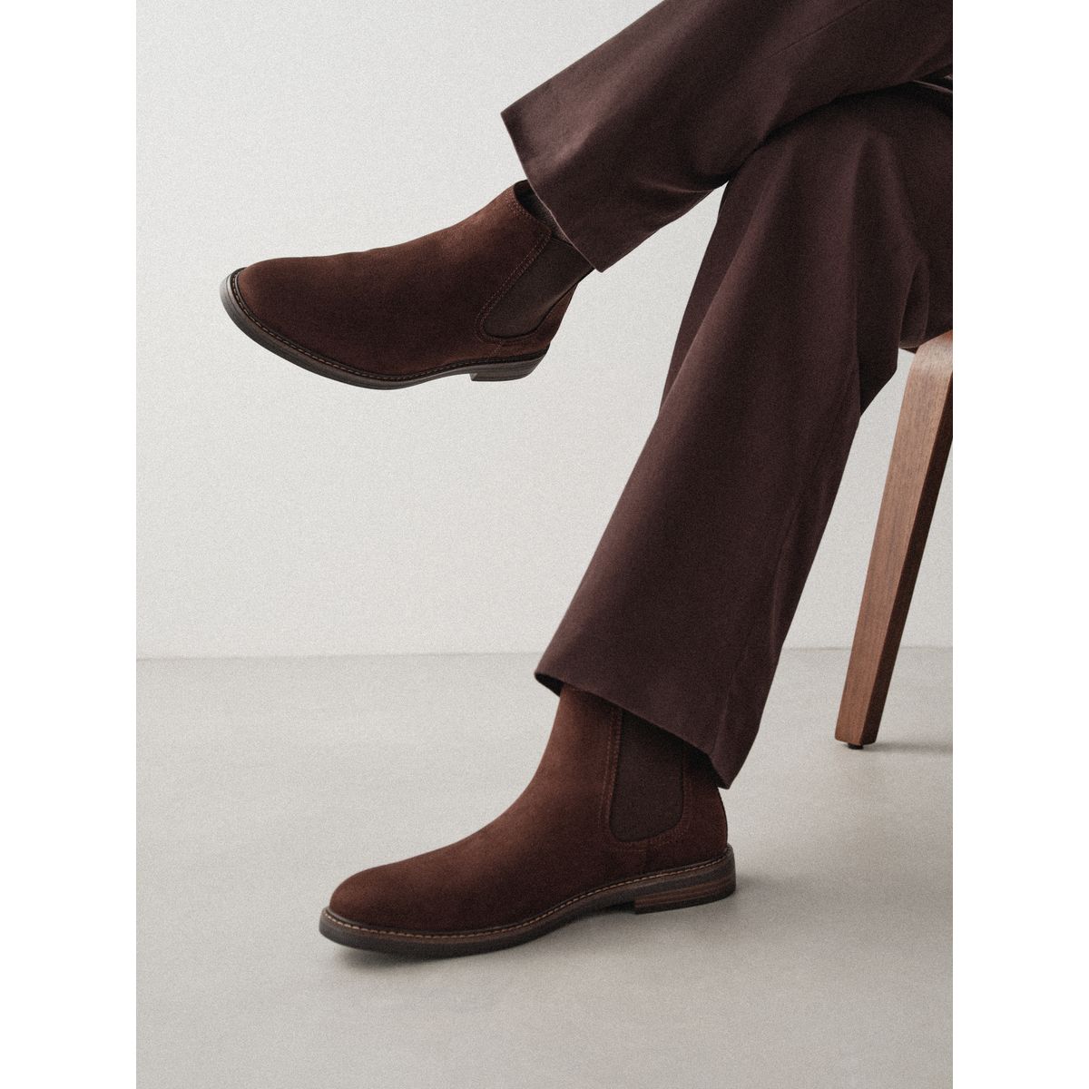 Bottine chelsea en daim synthétique marron, NEXT