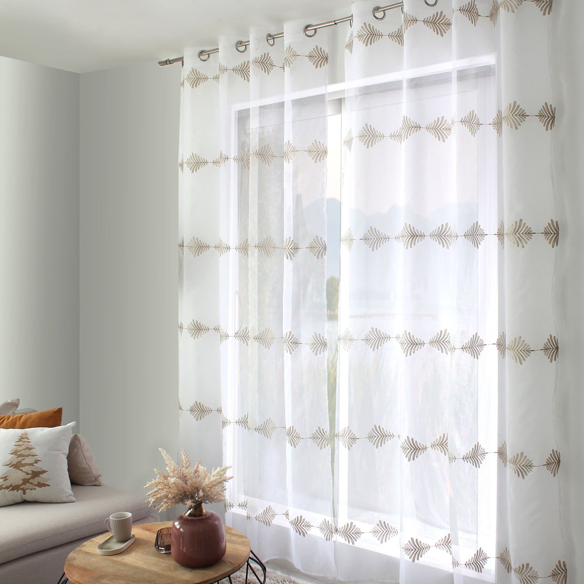 Voilage brodé motif végétal en lignes beige, HOME MAISON
