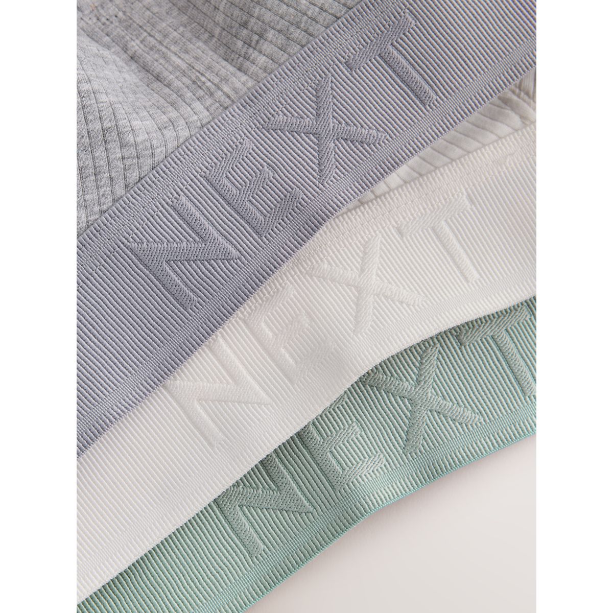 Brassière côtelée en coton à logo, lot de 3 bleu/gris/crème, NEXT