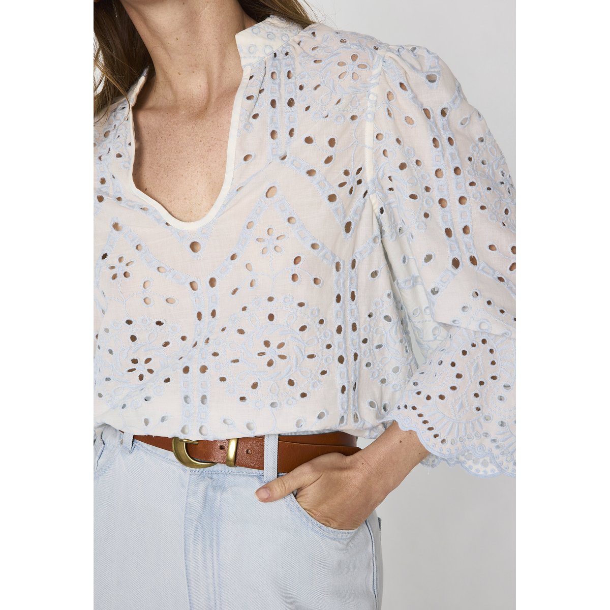 Blouse brodée à manches larges en coton DESILIA glacier, Maison 123