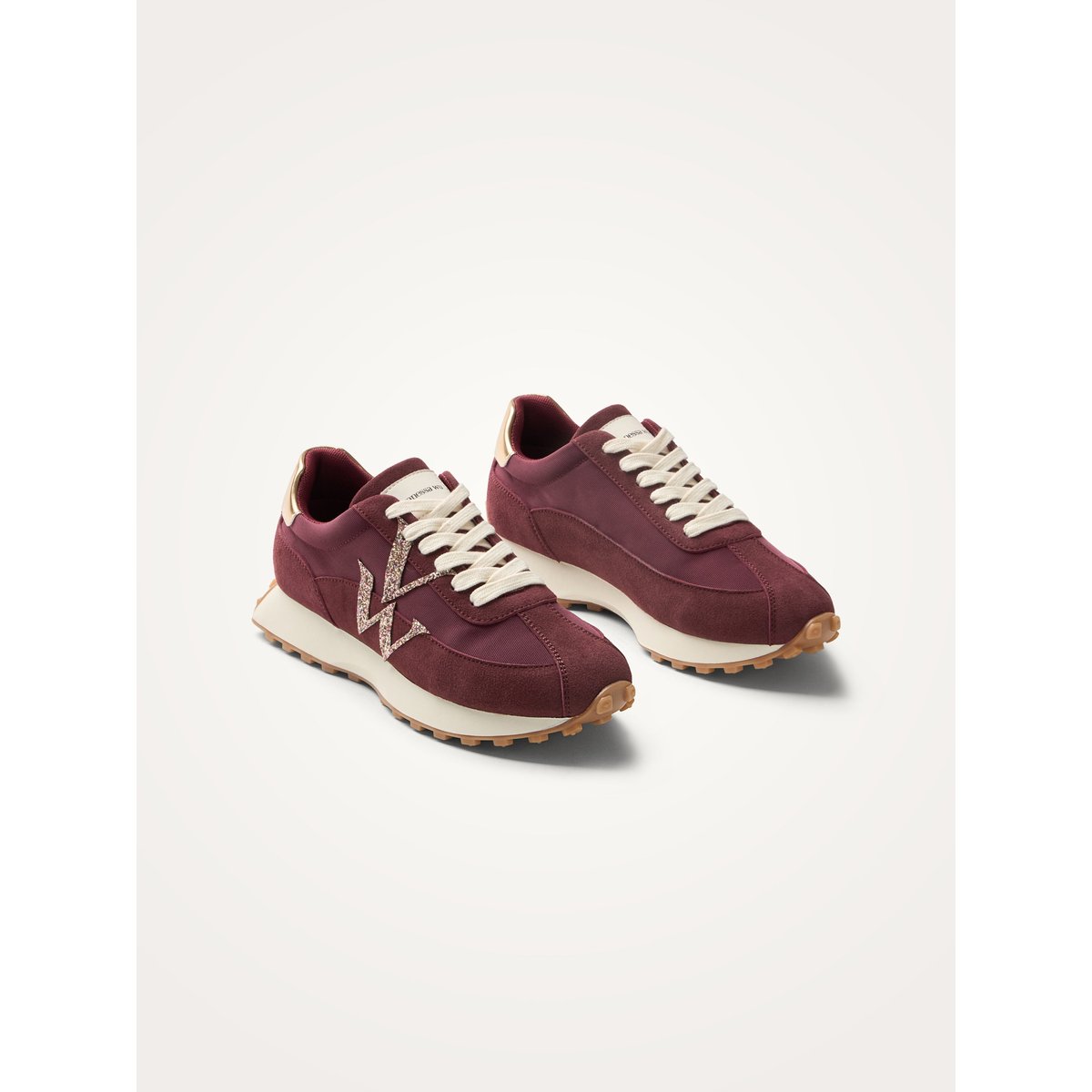 Baskets monogramme à lacets avec semelle running FLOW Initials bordeaux, VANESSA WU