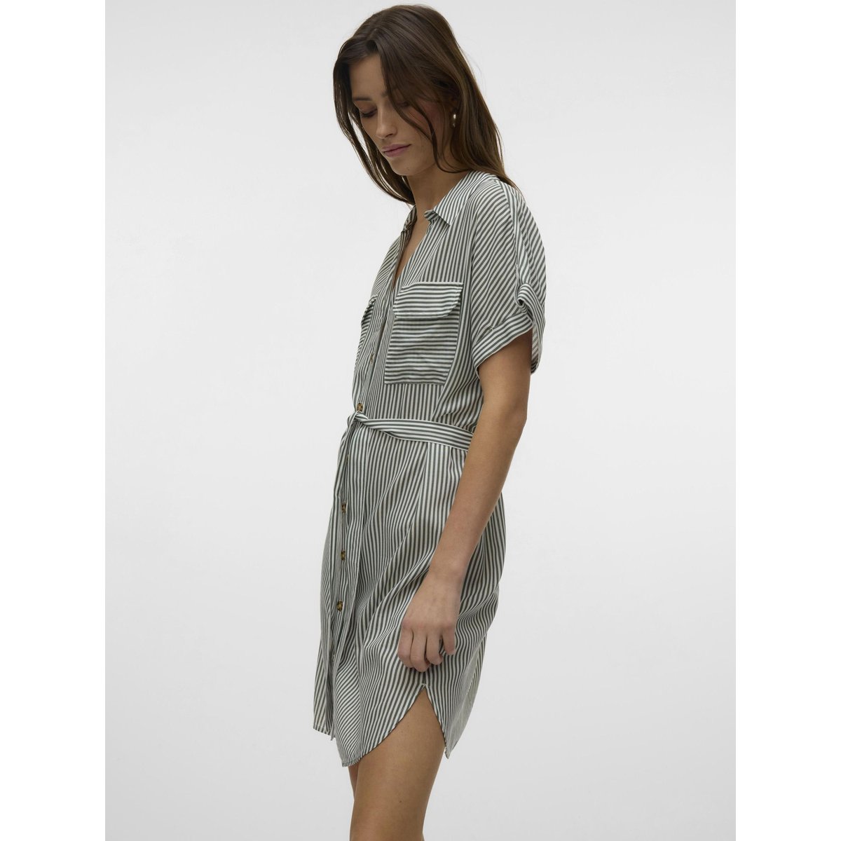 Robe courte manches courtes col chemise avec ceinture vert/blanc, VERO MODA