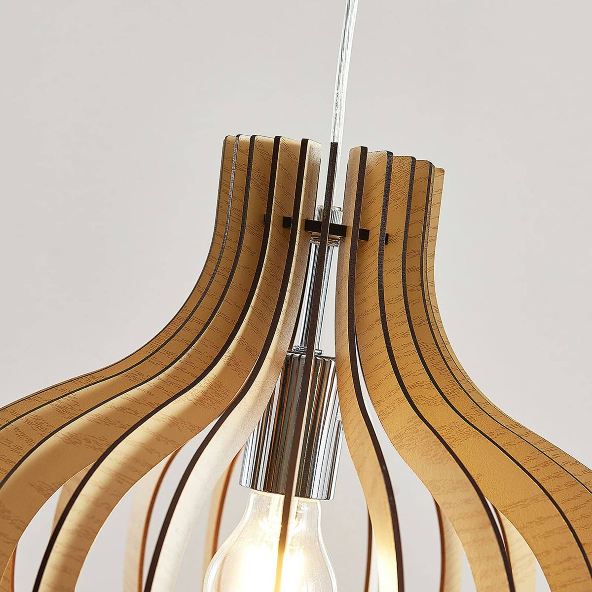 Suspension en bois scandinave, Sina bois clair, LINDBY