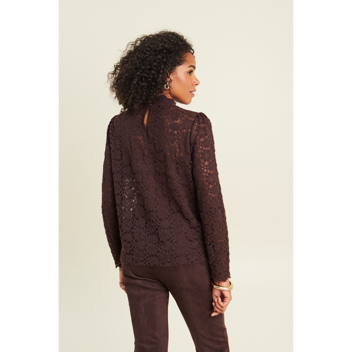Blouse cintrée col montant dentelle marron foncé, BREAL