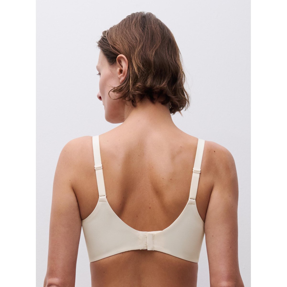 Soutien-gorge moulé emboîtant Norah talc, CHANTELLE