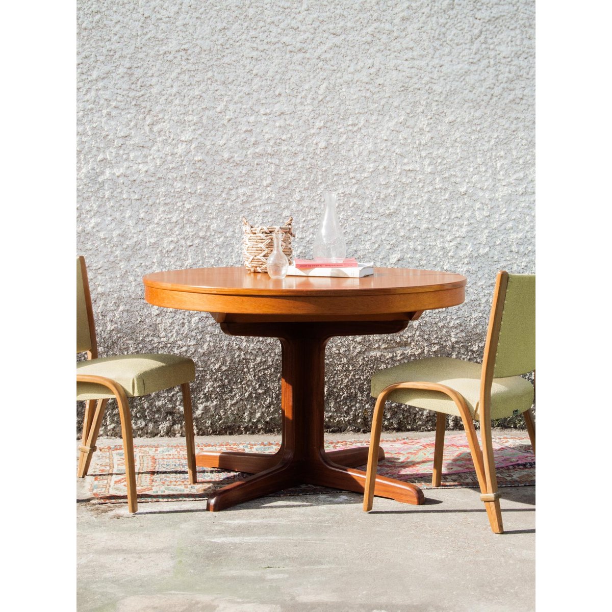 Table à manger Baumann Romy N°255 - Bon état bois, DEBONGOUT