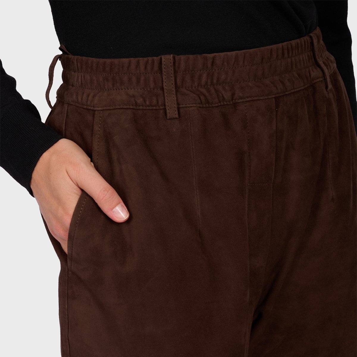 Pantalon à taille élastiquée en cuir MIA chocolat, OAKWOOD