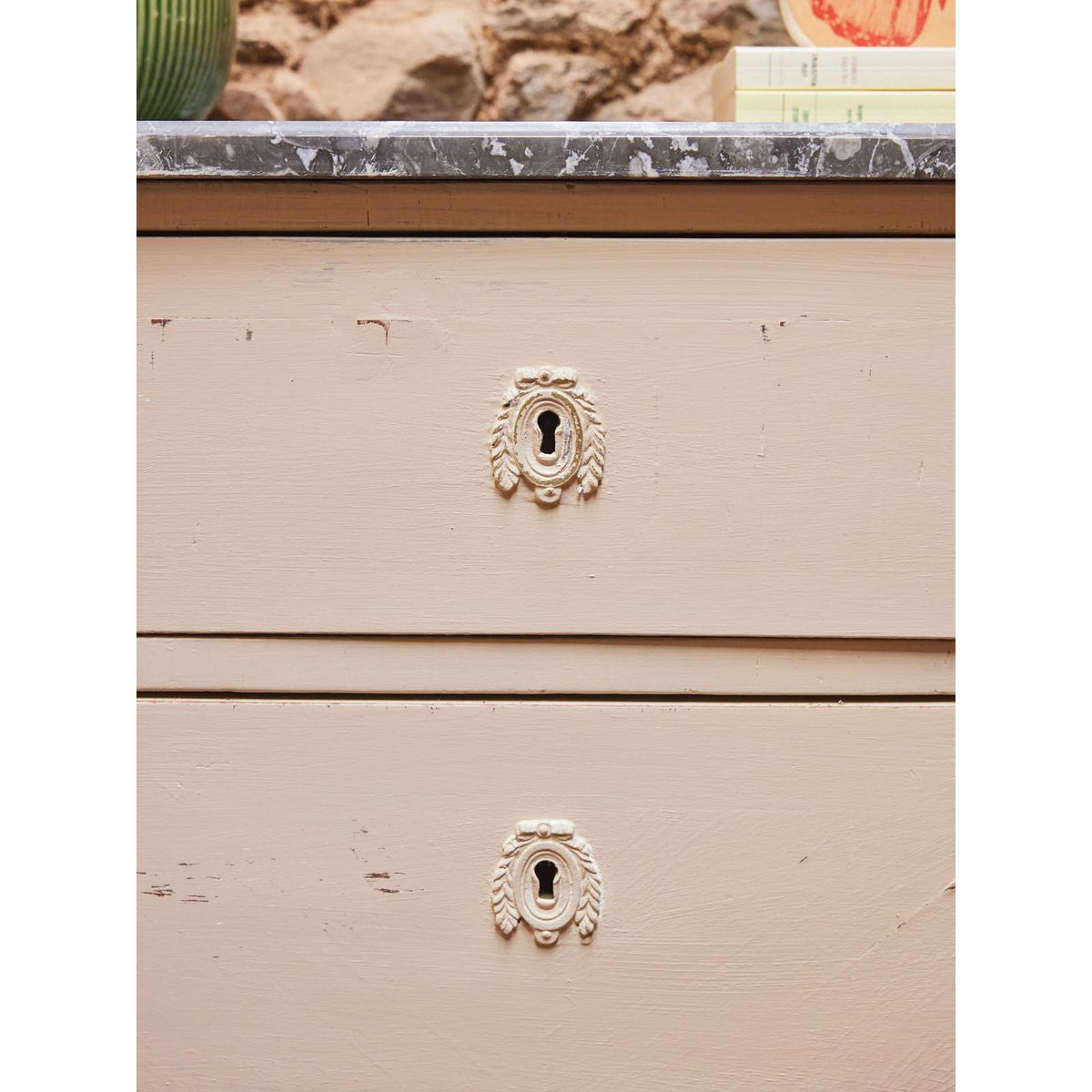 Commode en marbre Garance N°672 - Bon état noir, DEBONGOUT