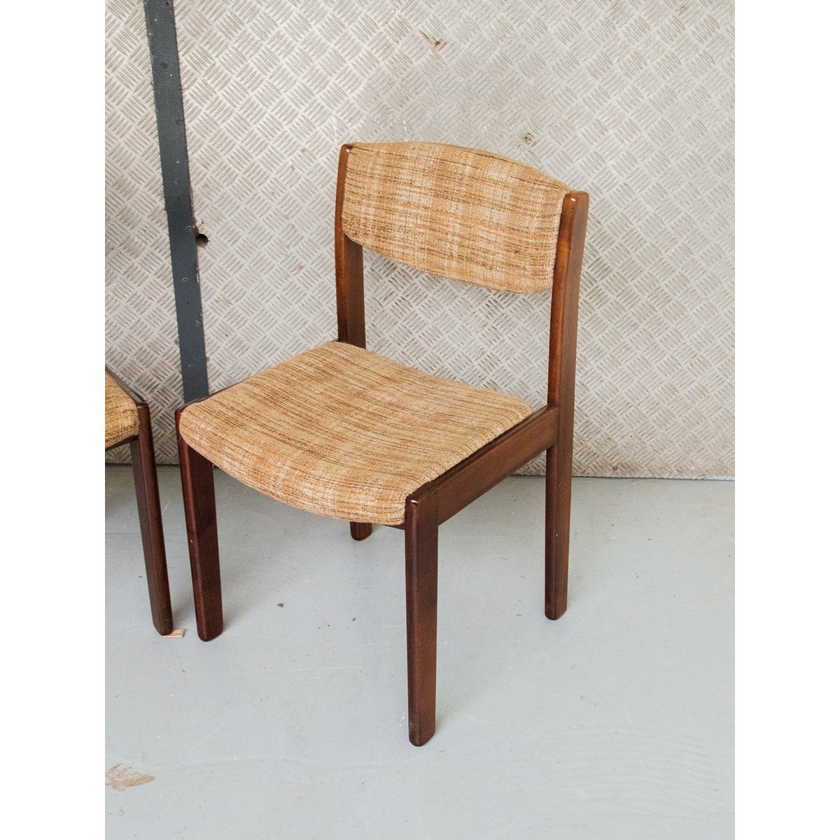 Lot de 6 chaises scandinaves Alma N°369 - Bon état bois, DEBONGOUT