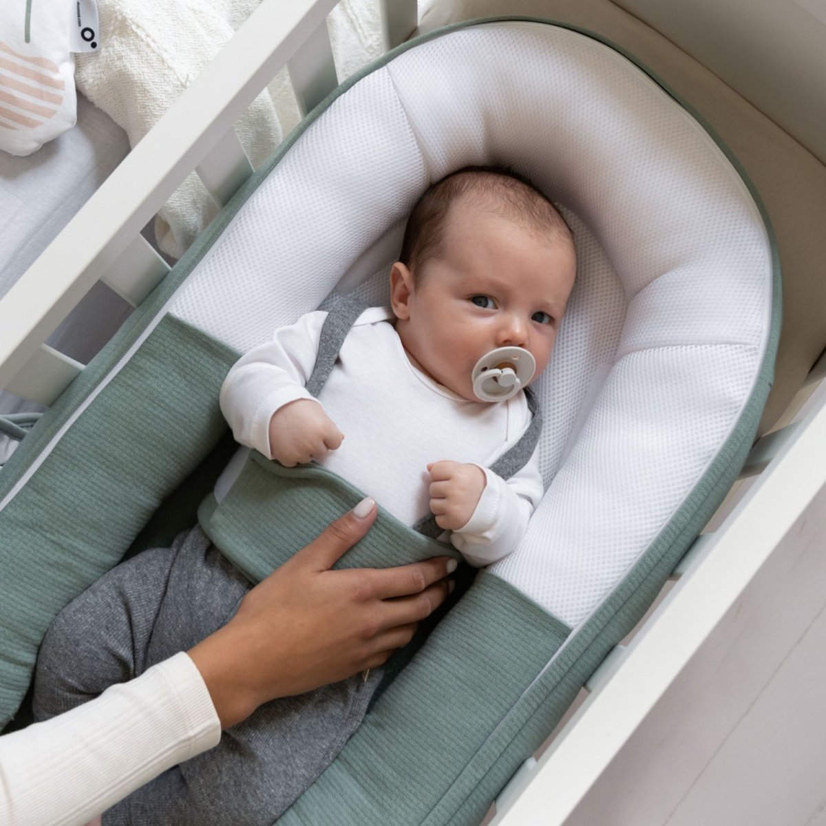 Réducteur nouveau-né Doomoo Cocoon vert, BABYMOOV