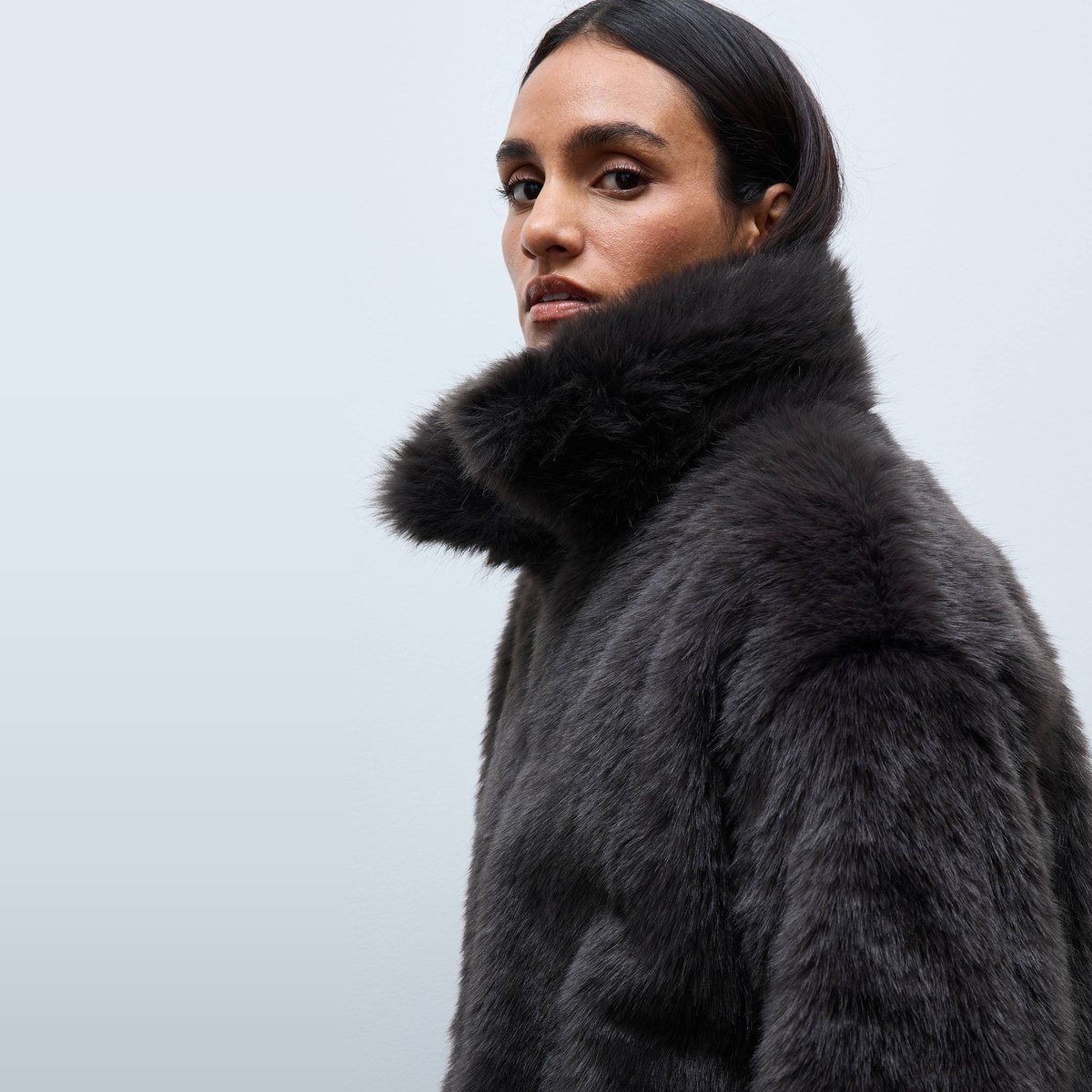 Manteau court en imitation fourrure requin, MONOPRIX