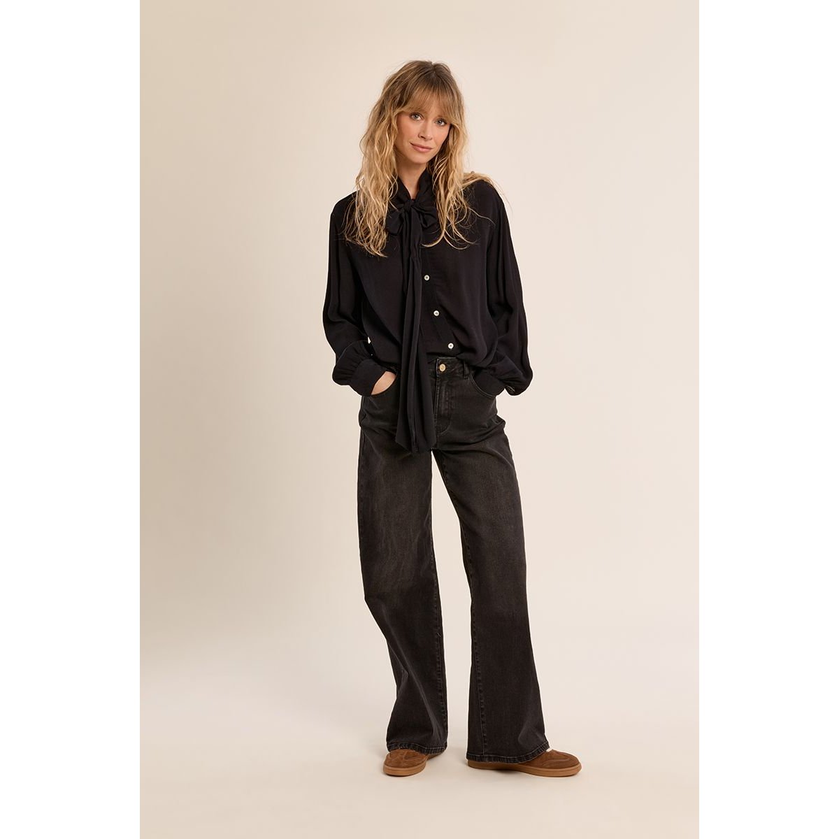 Blouse à col lavallière noir, MOLLY BRACKEN