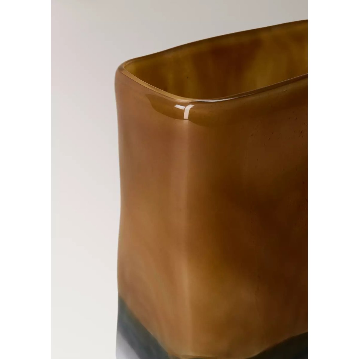 Vase en cristal 100 % semi-transparent ocre, MANGO HOME