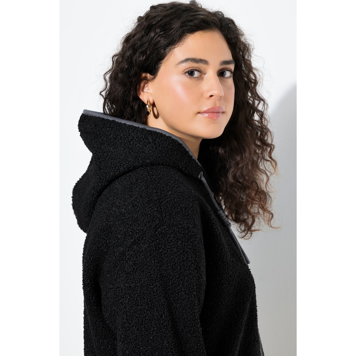 Veste à capuche en polaire bouclée noir, ULLA POPKEN