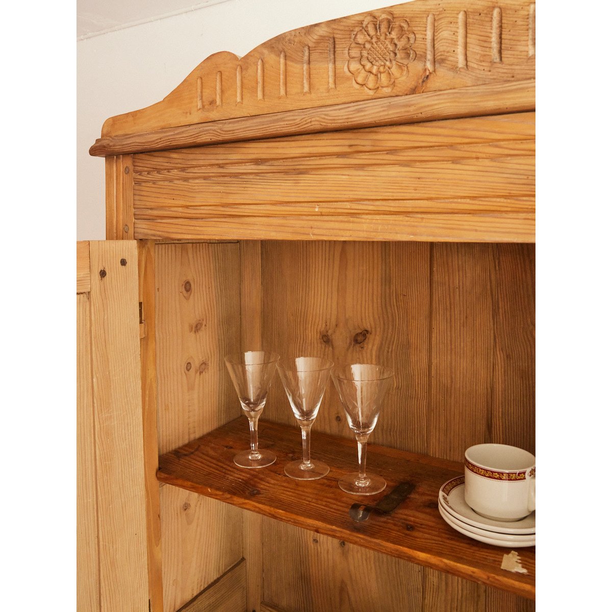 Grand vaisselier en bois Maximilien N°387 - Bon état bois clair, DEBONGOUT