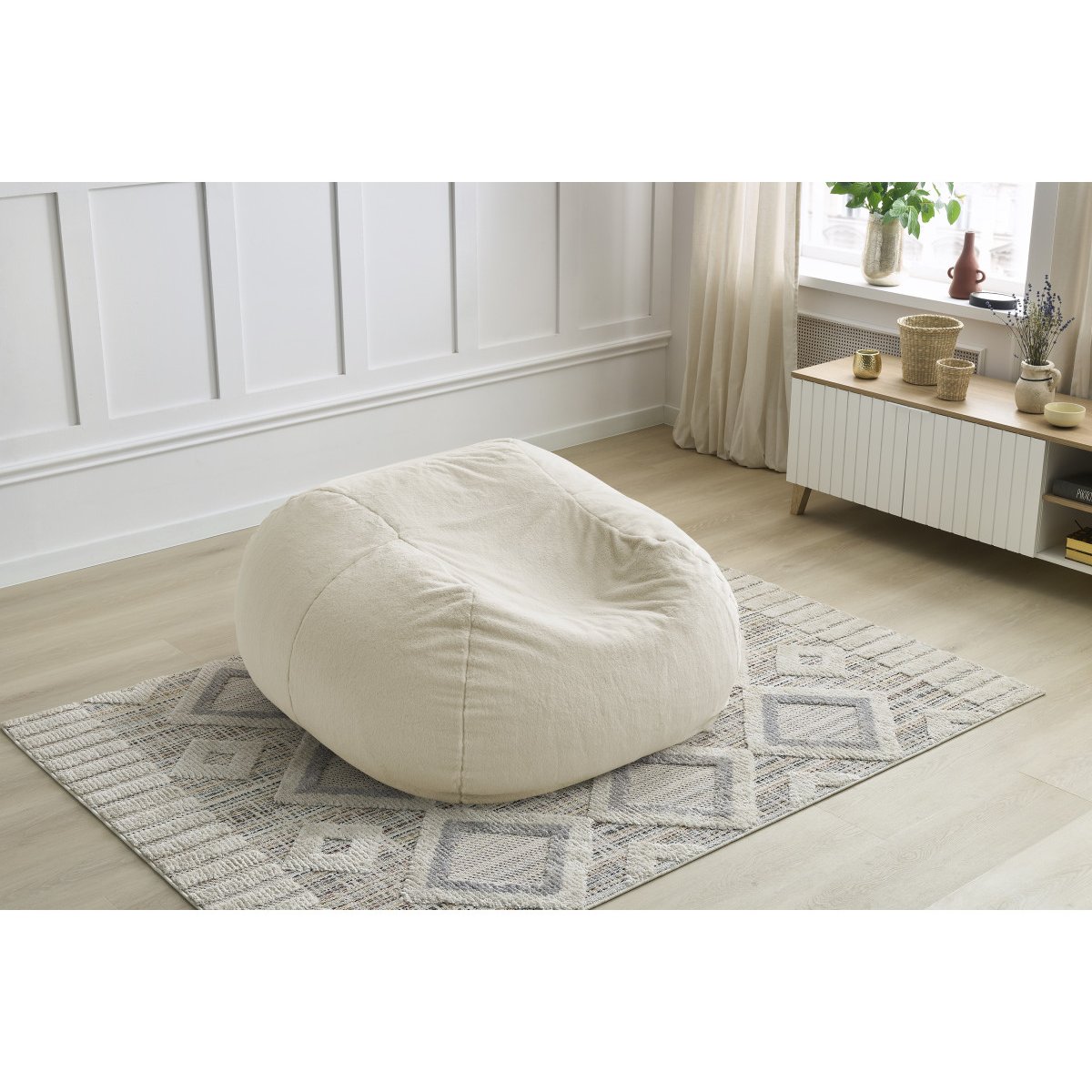 Pouf tissu imitation fourrure, VOLTAIRE blanc, BOBOCHIC
