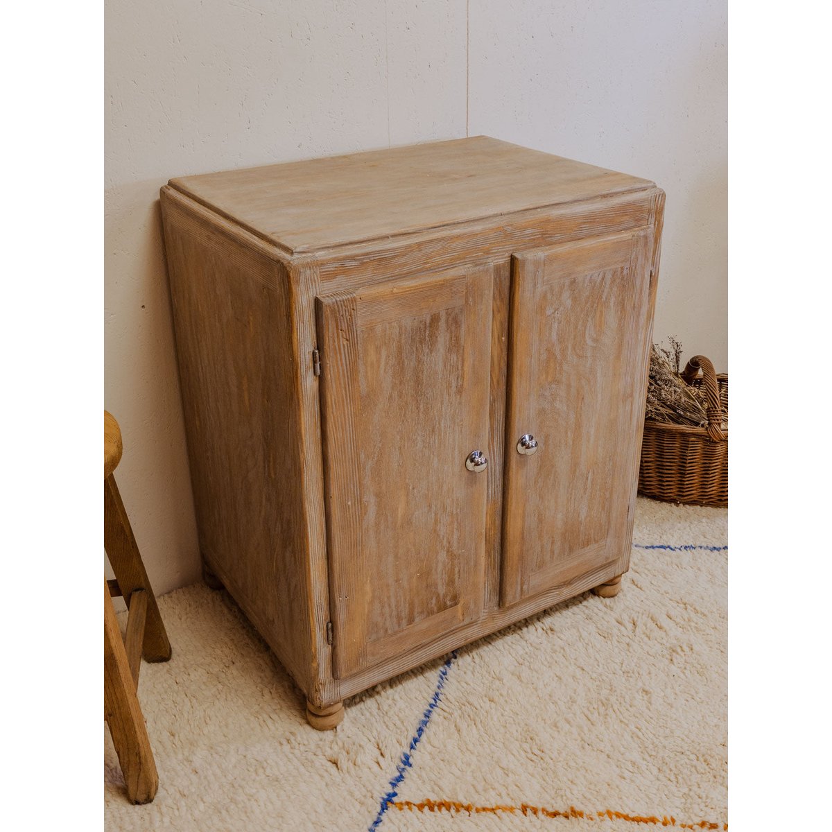 Buffet mado en bois patiné Gilbert N°743 - Bon état bois clair, DEBONGOUT