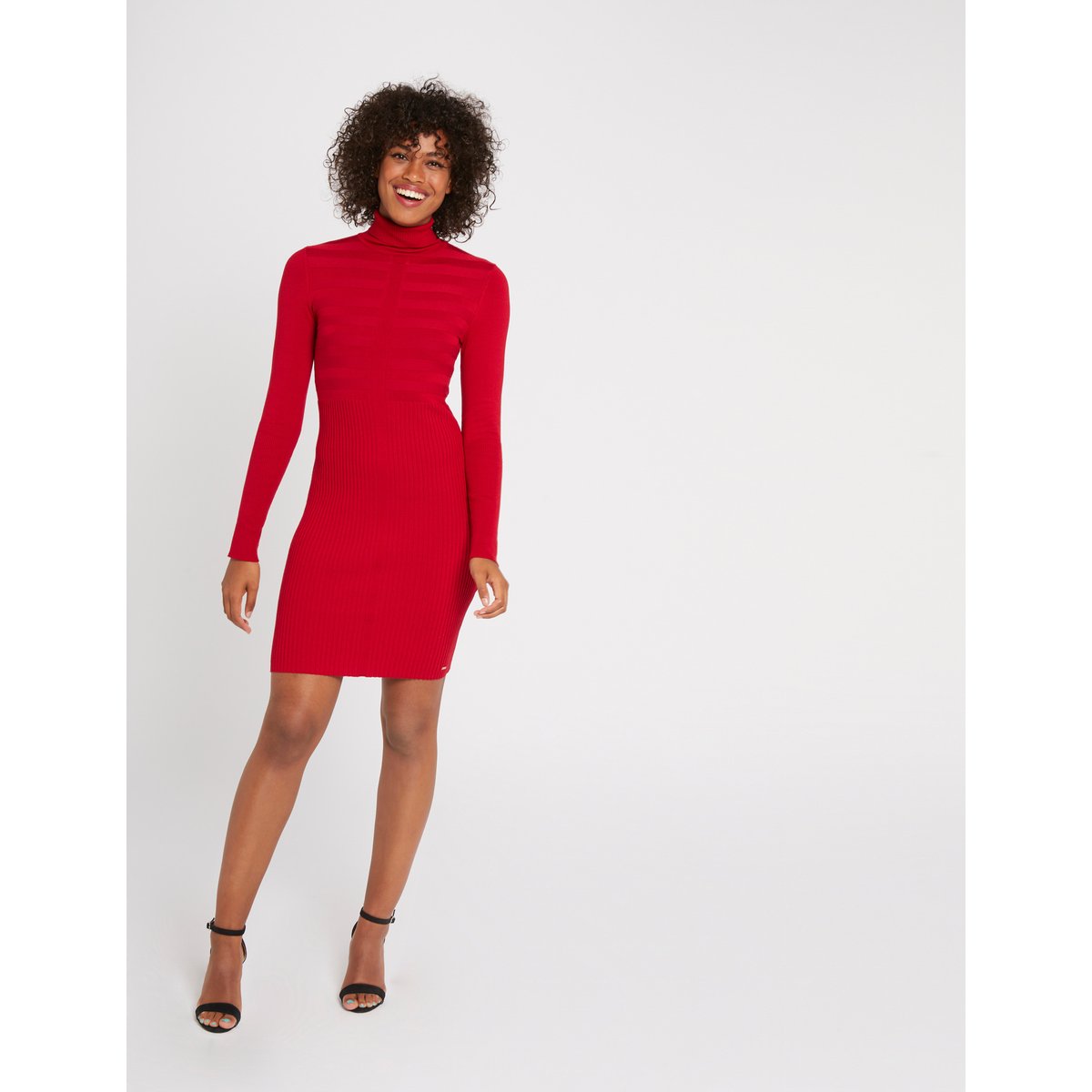 Robe pull en fine maille, col montant rouge, MORGAN