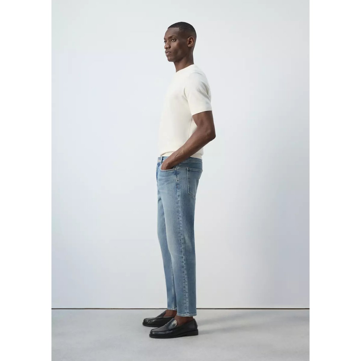 Jean Ben cropped tapered-fit bleu clair vintage, MANGO MAN