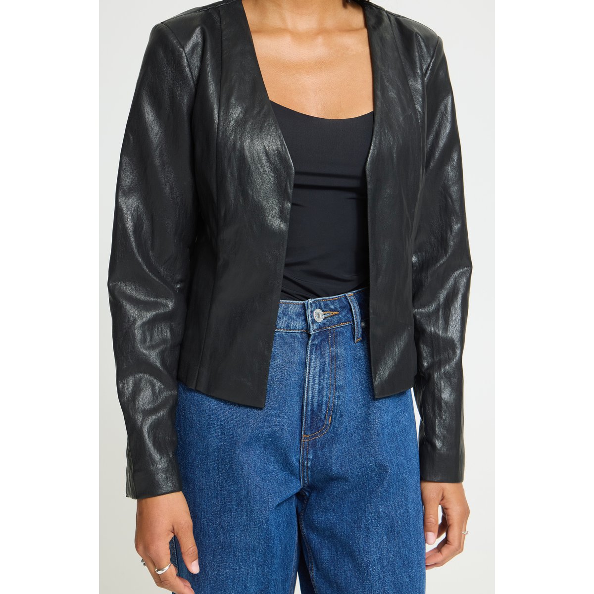 Veste noir, ICHI