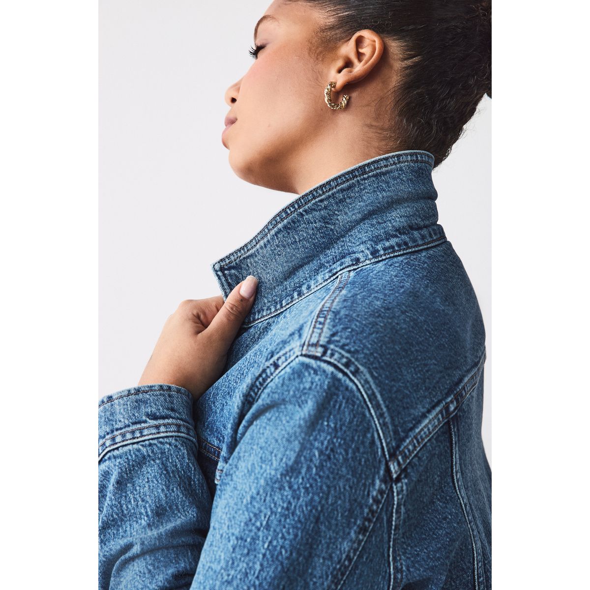 Veste cintrée en denim à buste plus large bleu foncé, NEXT