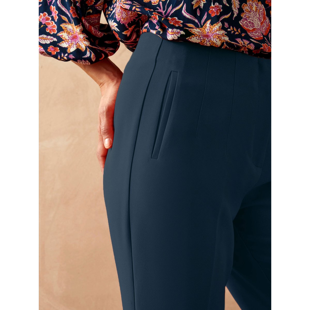 Pantalon 7/8ème coupe fuselée marine, DAXON