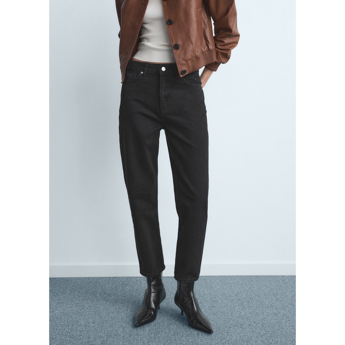 Jean Mom2000 mom taille haute black denim, MANGO