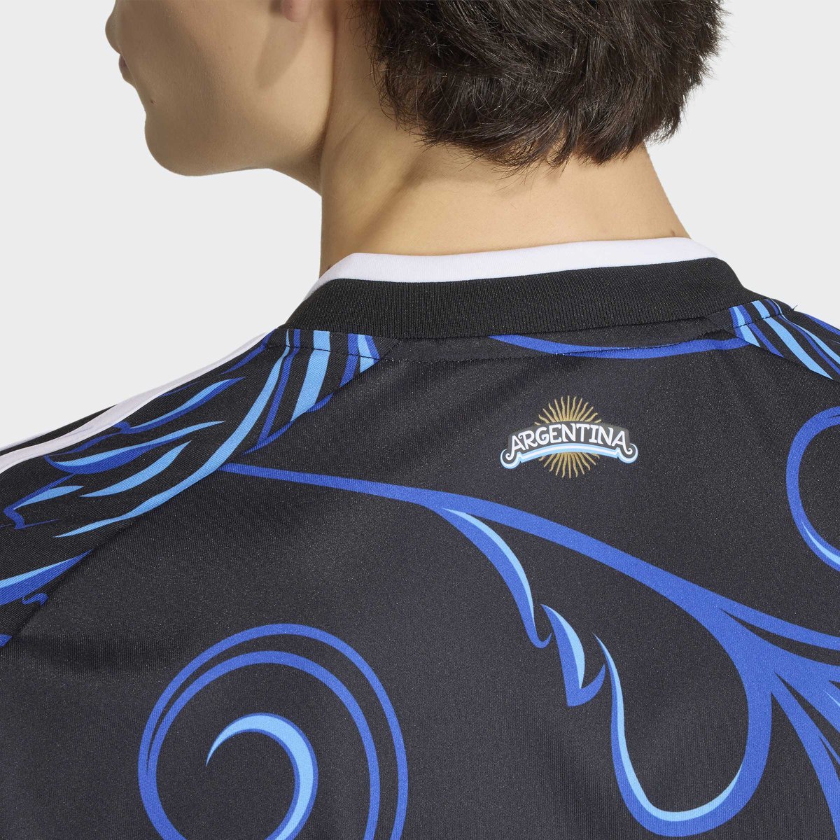 Maillot Extérieur Argentine 26 Maillot Extérieur Argentine 26 black / lucid blue / blue burst, adidas Performance