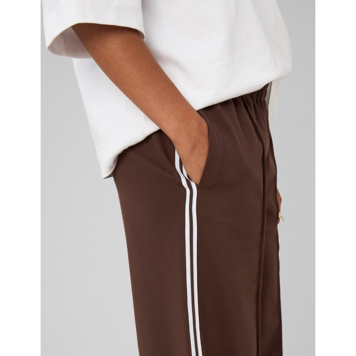 Pantalon jogging à bandes marron foncée, BZB